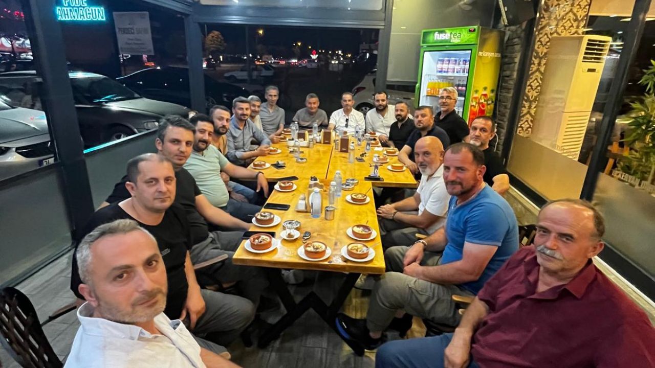 Siyasette Yeni Dönem Mi Başlıyor? Sadettin Çakmakçı Ekibiyle Toplandı