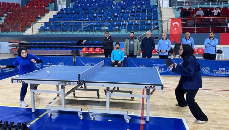 Düzce’de Yurtlar Arası Masa Tenisi Turnuvası Tamamlandı