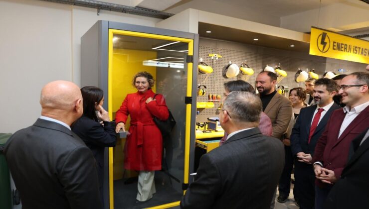 Milli Teknoloji Atölyesi Düzce Üniversitesi Öğrencilerinin Hizmetinde