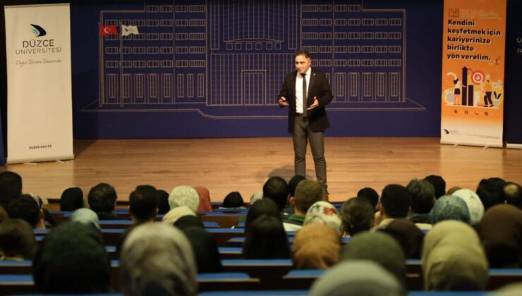 Öğretmenlik Mesleğinin Geleceği “Milli Eğitim Akademisi” Konferansında Ele Alındı