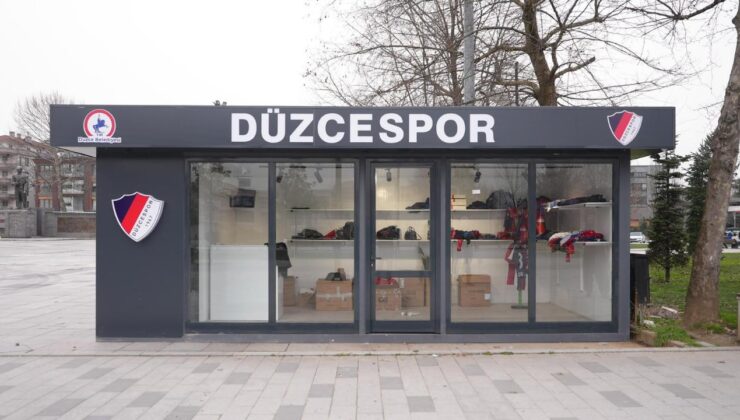 Düzcespor Satış Ofisi Anıtpark Meydanı’nda Yenilendi