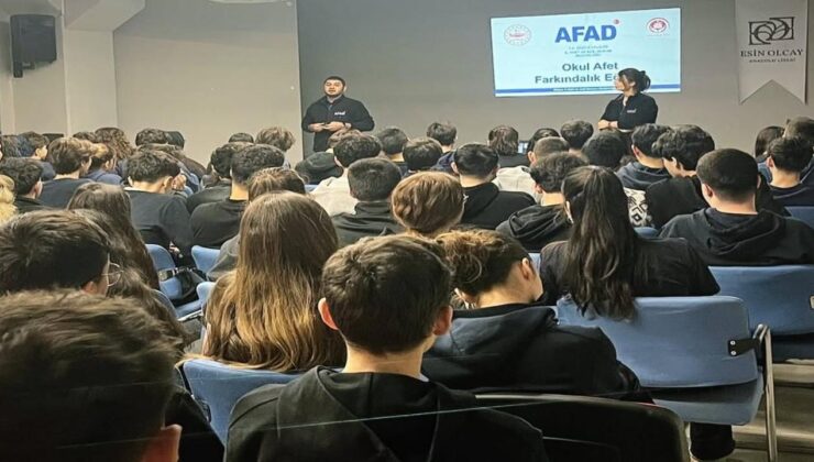 Esin Olcay Anadolu Lisesi’nde Afet Farkındalığı Eğitimi