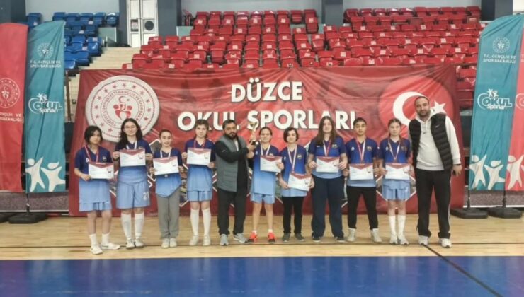 Okul Sporları Futsal Turnuvasında Şampiyonlar Belli Oldu