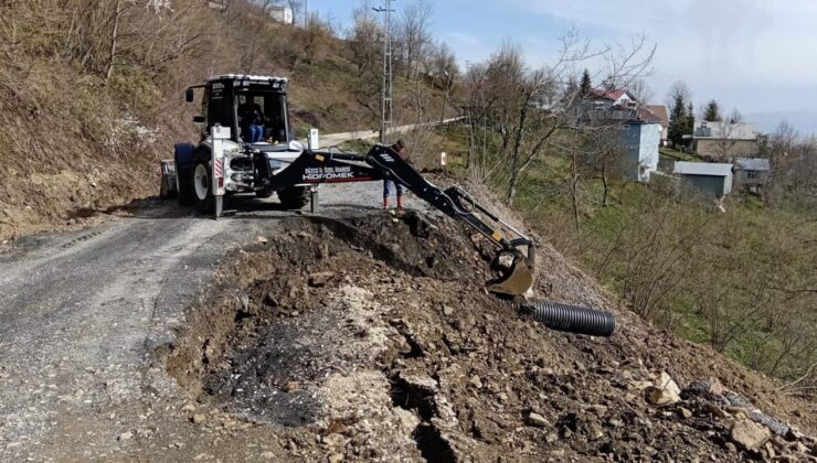Aktarla Köyü’nde Heyelan Sonrası Yol Güvenliği Sağlandı