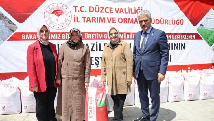 Düzce’de Dünya Çiftçiler Günü’nde Üreticilere Tohum Desteği