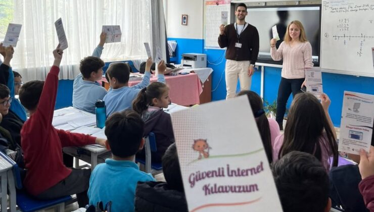 Akçakoca’da Öğrencilere Güvenli İnternet Eğitimi Verildi